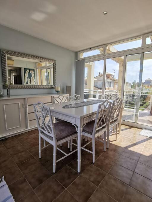 Perfect Family Holiday! Modern Penthouse In Denia Only 200 M To The Beach! Luaran gambar